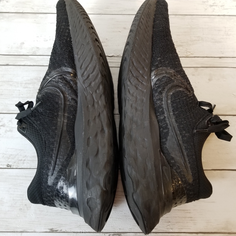 Nike React Infinity Run Flyknit Triple Black Runn… - image 6